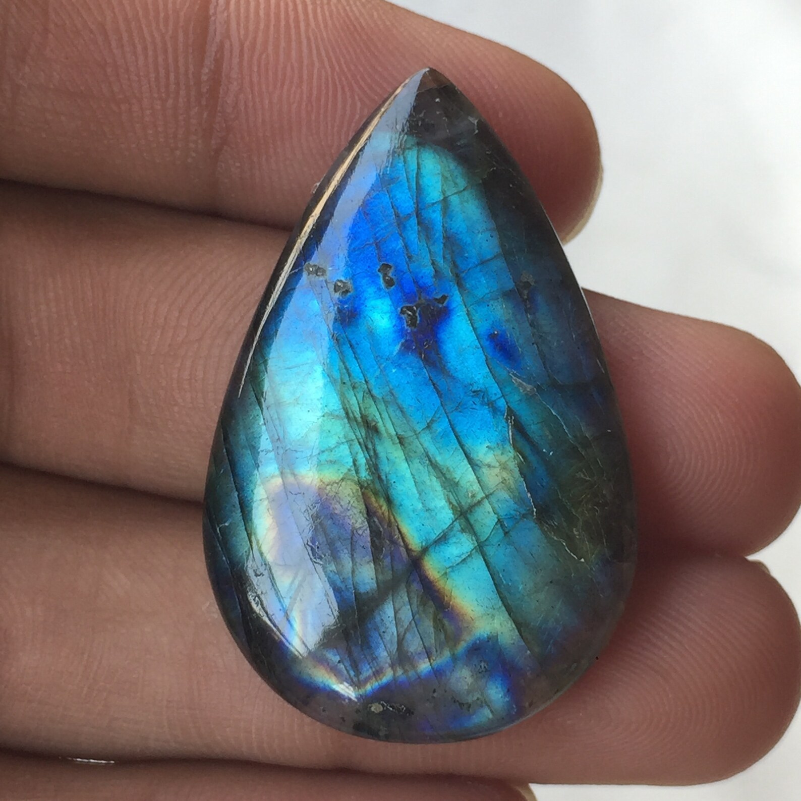 Blue Flash Labradorescence