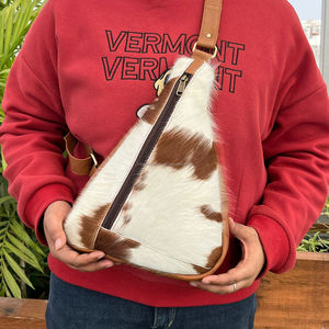 סיטונאי 2025 חדש cowhide couhide תיקי חזה לגברים ולנשים באיכות גבוהה קיבולת גדולה