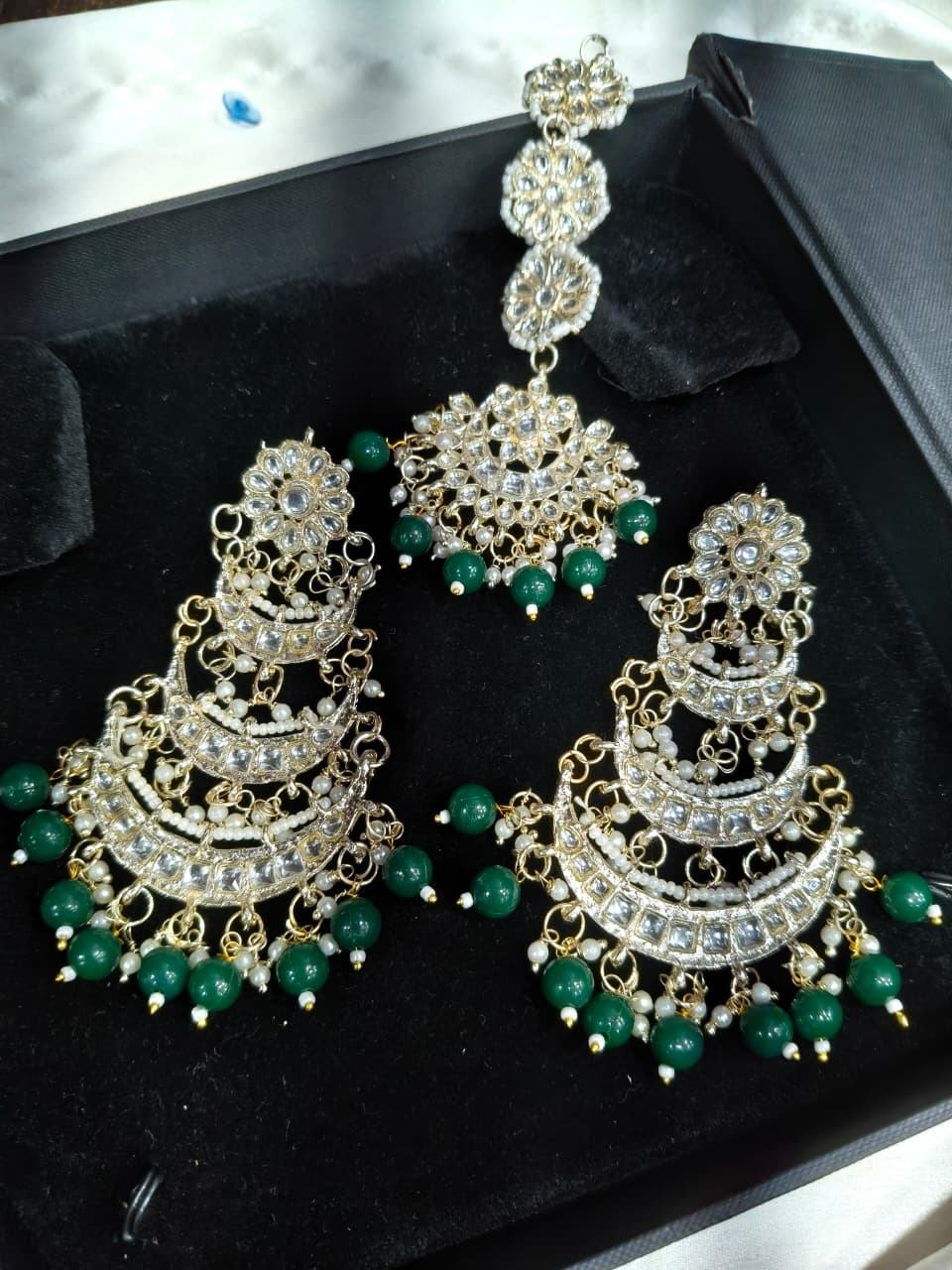 สีเขียว