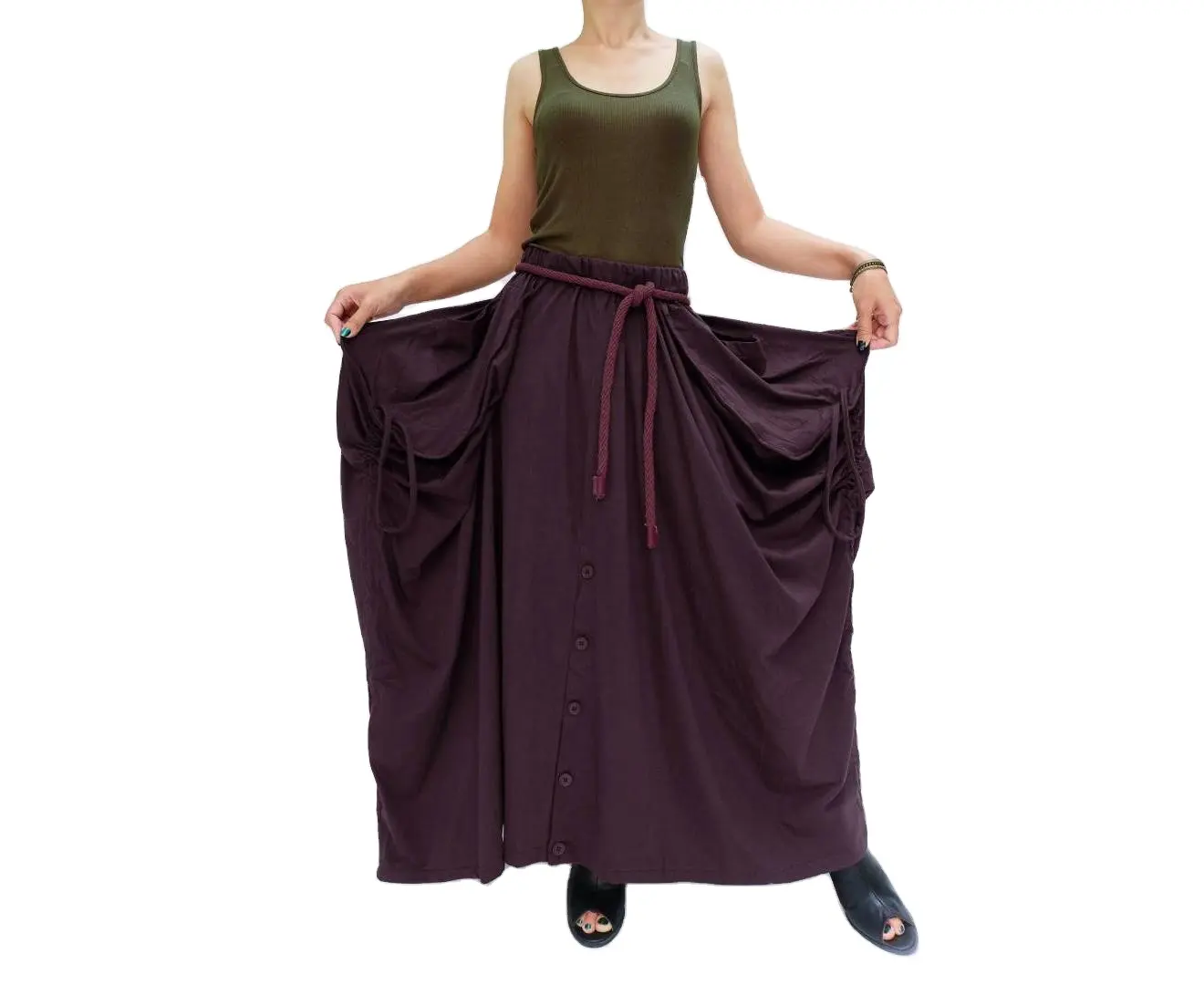 समर ब्रीज़: विस्कोस रेयॉन फ्लेयर्ड स्कर्ट पैंट - महिलाओं के लिए आकर्षक समर बॉटम्स, सहज स्टाइल के लिए महिलाओं के लिए समर बॉटम्स।