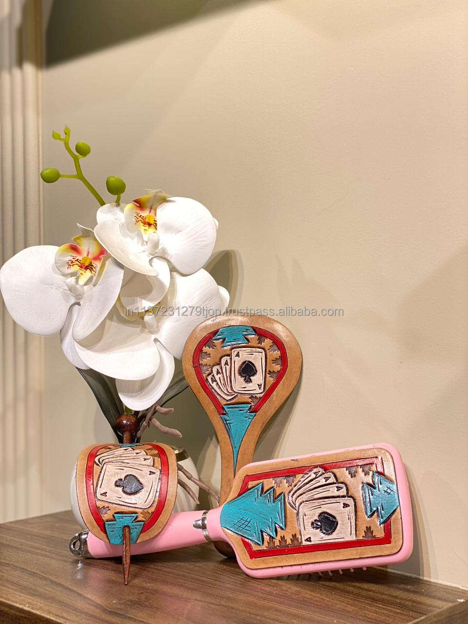 สีน้ำตาล