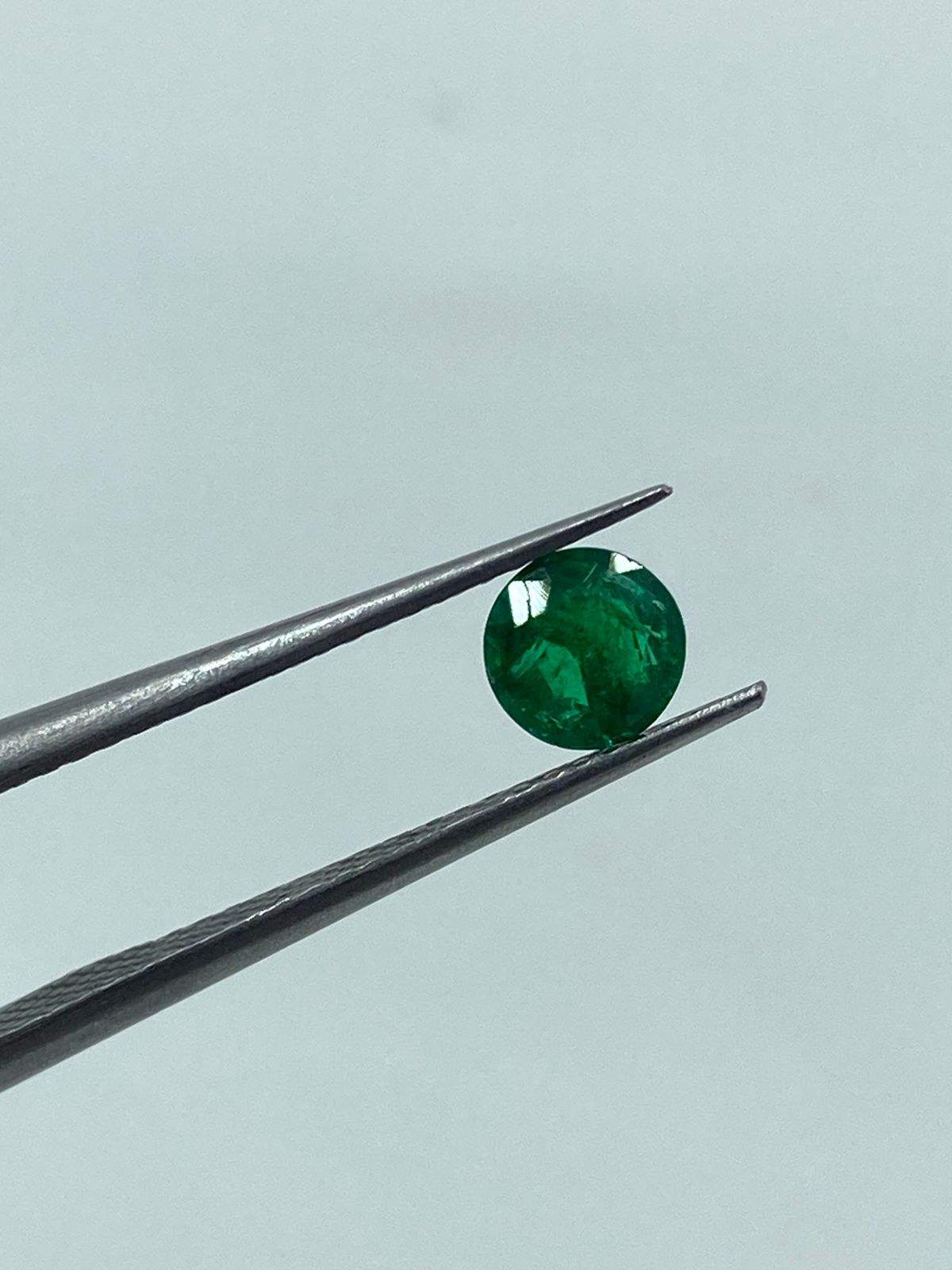 สีเขียว