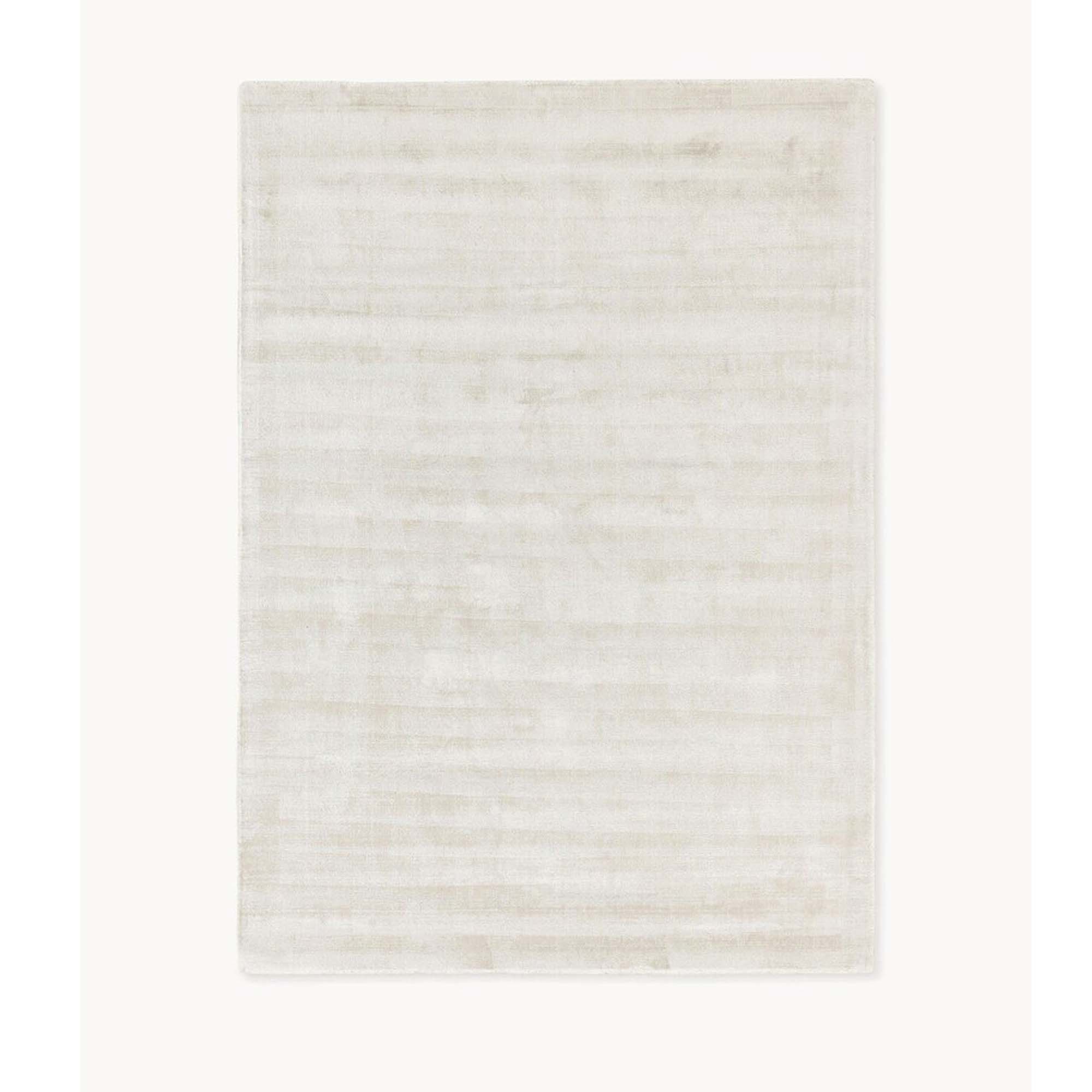 Silky Beige