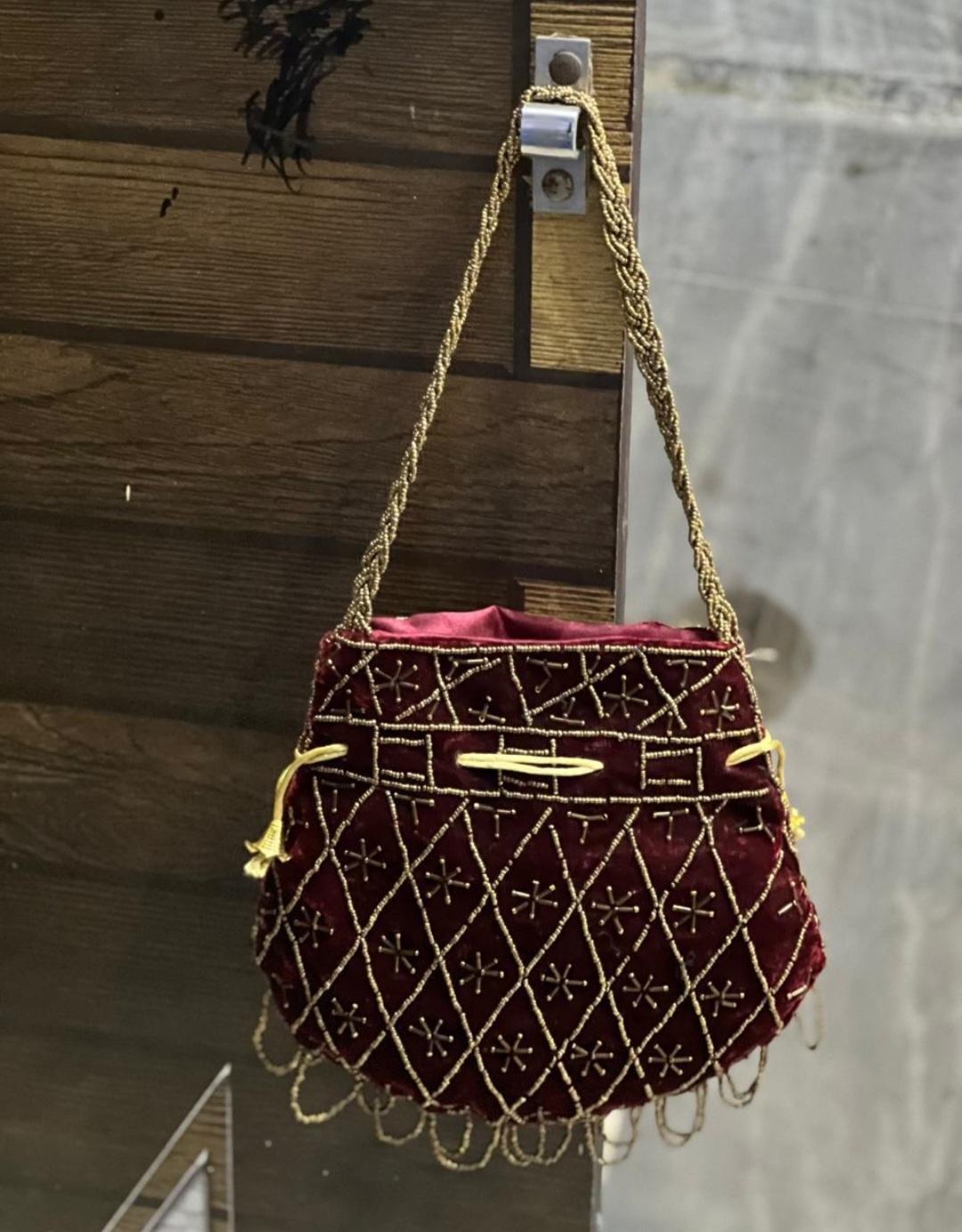 เช่นเดียวกับภาพ