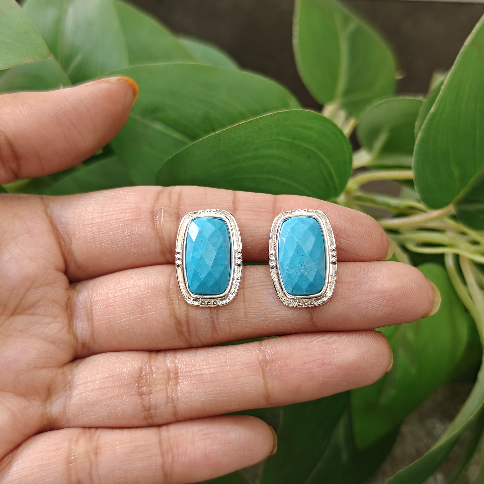 3.Turquoise bleu