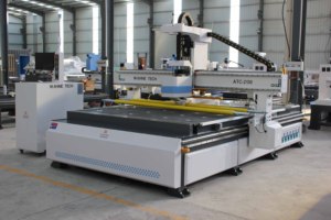 Atc CNC Router LNC Sistema de control 1325 2130 Enrutador de madera Máquina CNC con rotativo Atc 8-12Tools Jinan M-shine