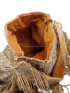 Kadınlar için hint Chikankari nakış Potli çanta Favor lüks el sanatları tarafından ucuz fiyata düğün için kare hediye kutusu Potli çanta - Product Image 2