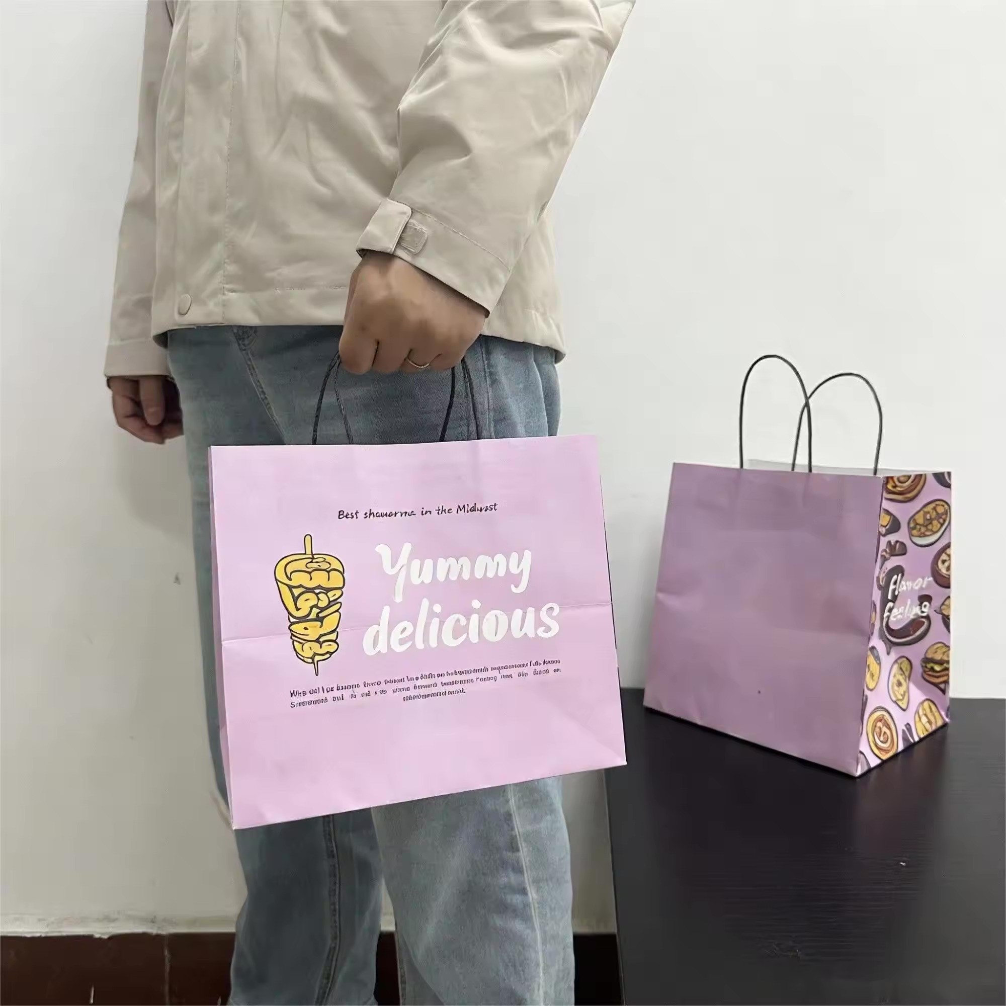 Sacs en papier personnalisés pour emporter