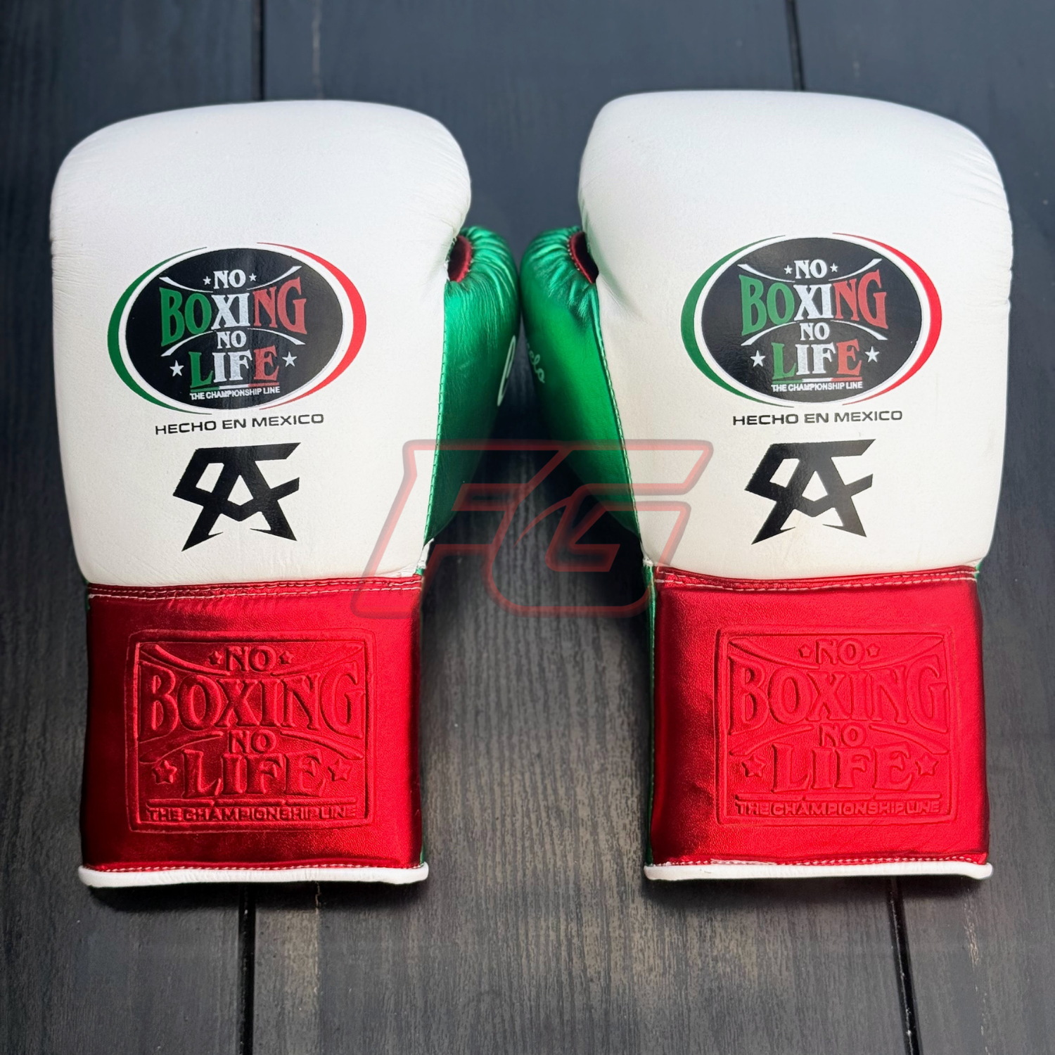 White / Red / Green