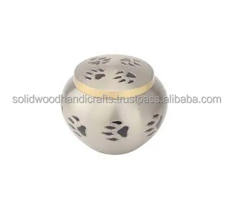 Handmade Brass Pet Cremation Urns Memorial Cat Dog Pet Urns For Ashes customized wholesale pet urns