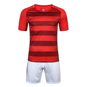 Erkek % 100% Polyester futbol formaları özel nefes futbol kulübü üniforma seti eğitim seti toptan fransa'dan