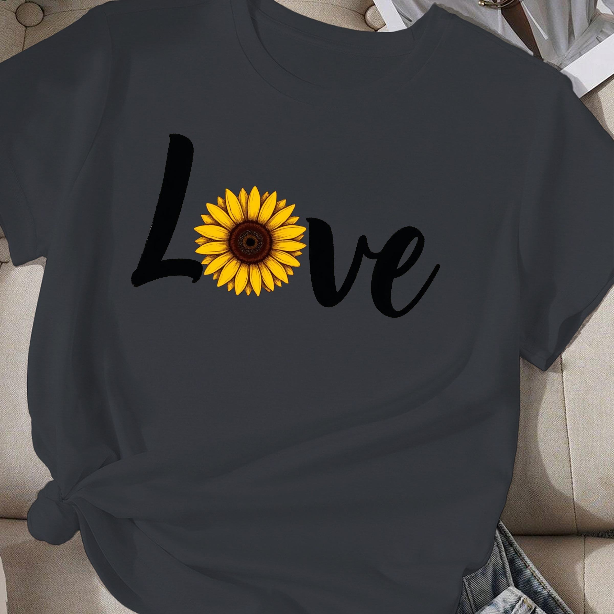 สีเทาเข้ม