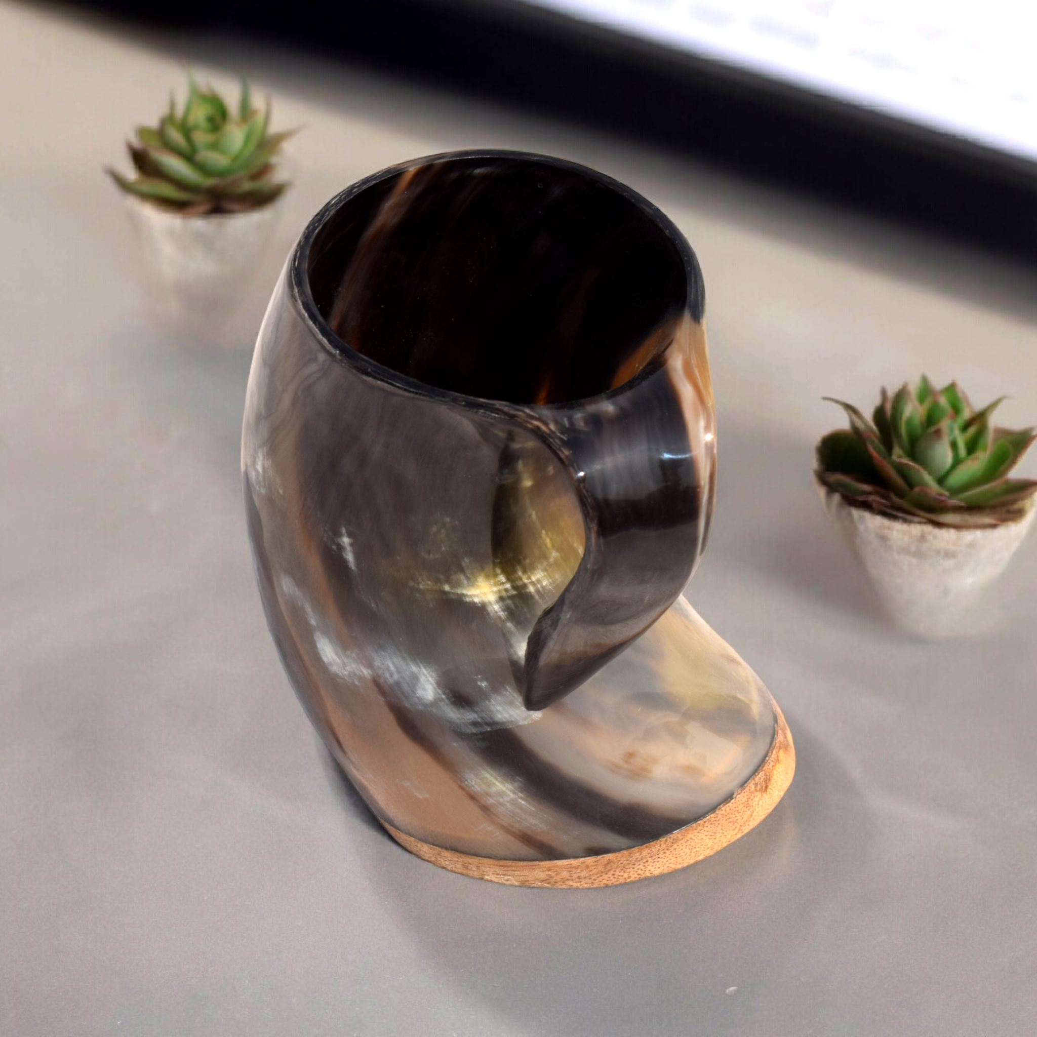 ในฐานะภาพถ่ายประชาสัมพันธ์