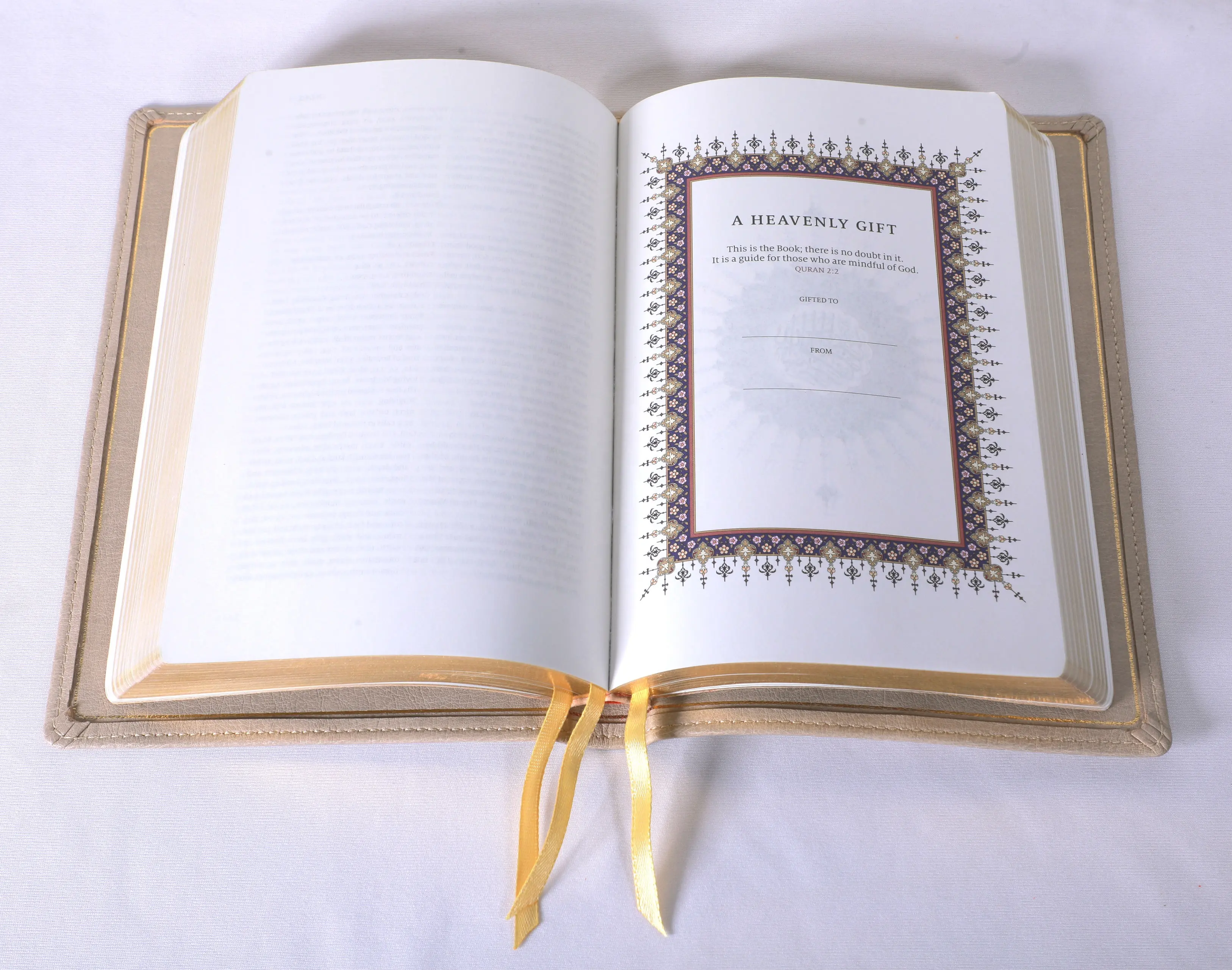 Bible sainte de haute qualité/saint coran/impression de livre religieux personnalisé impression de livre de papier biblique en gros