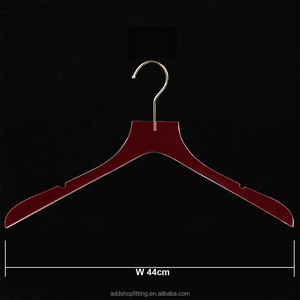Personalizar 44 cm Red Acrílico Clothes Hanger Funcional Retângulo Organizador Wardrobe Clothing Store PC Fio Pendurado Instalação