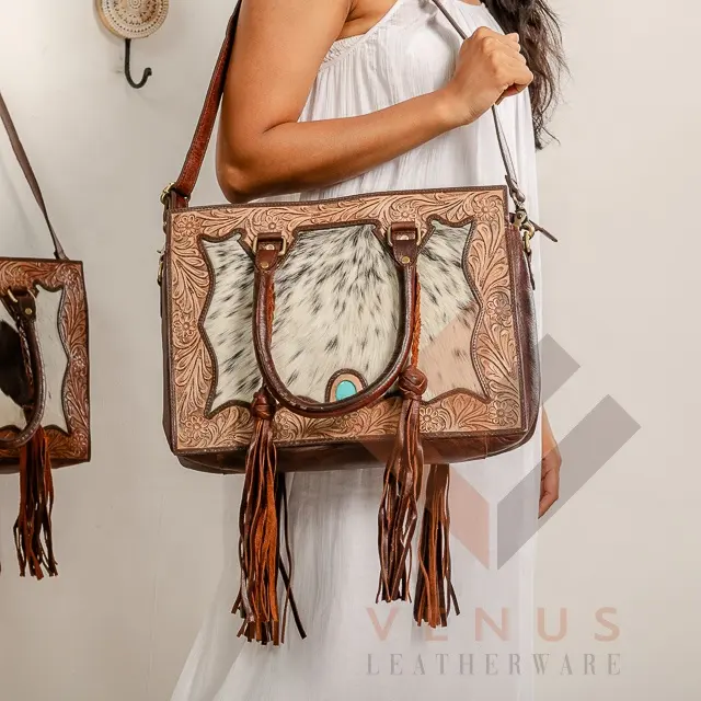 راعية البقر الغربية زهرة النساء حمل الحقائب كيف مع اليد مزخرف تصميم الأزهار جلد البقر Crossbody الشعر على حقيبة فاخرة للنساء