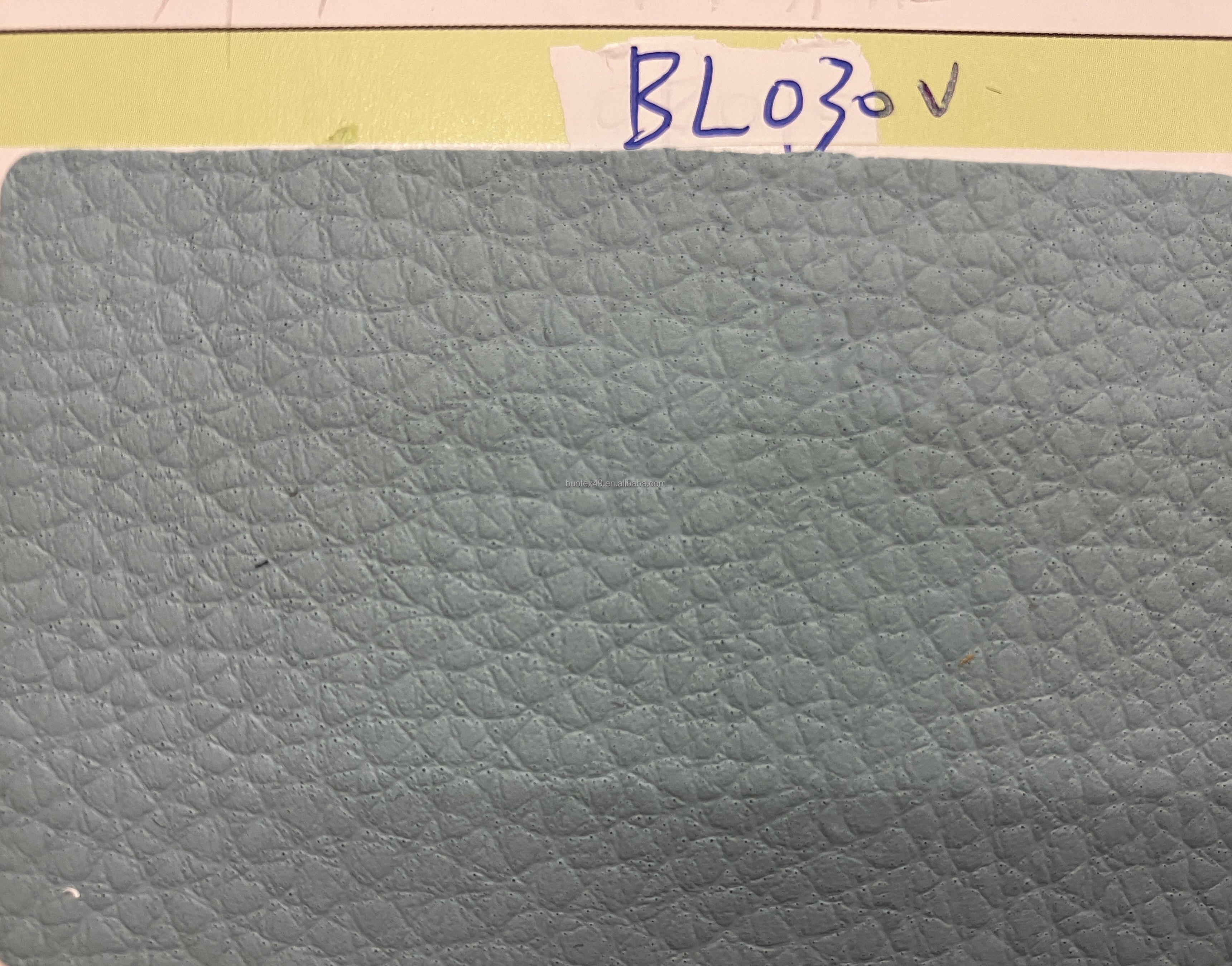 แสงสีฟ้า-BL030