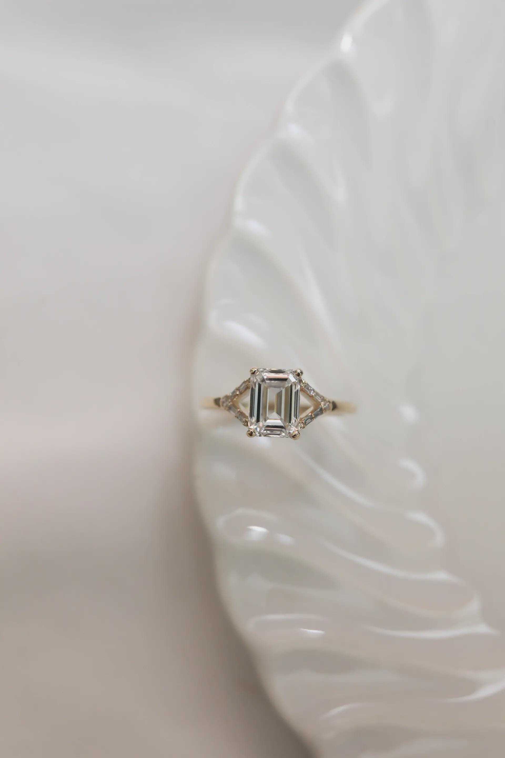 Oro macizo de 14K