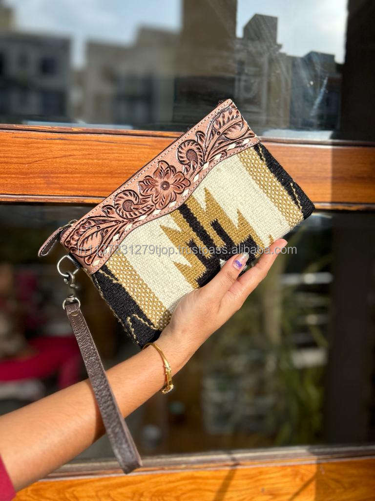 โกลเด้น