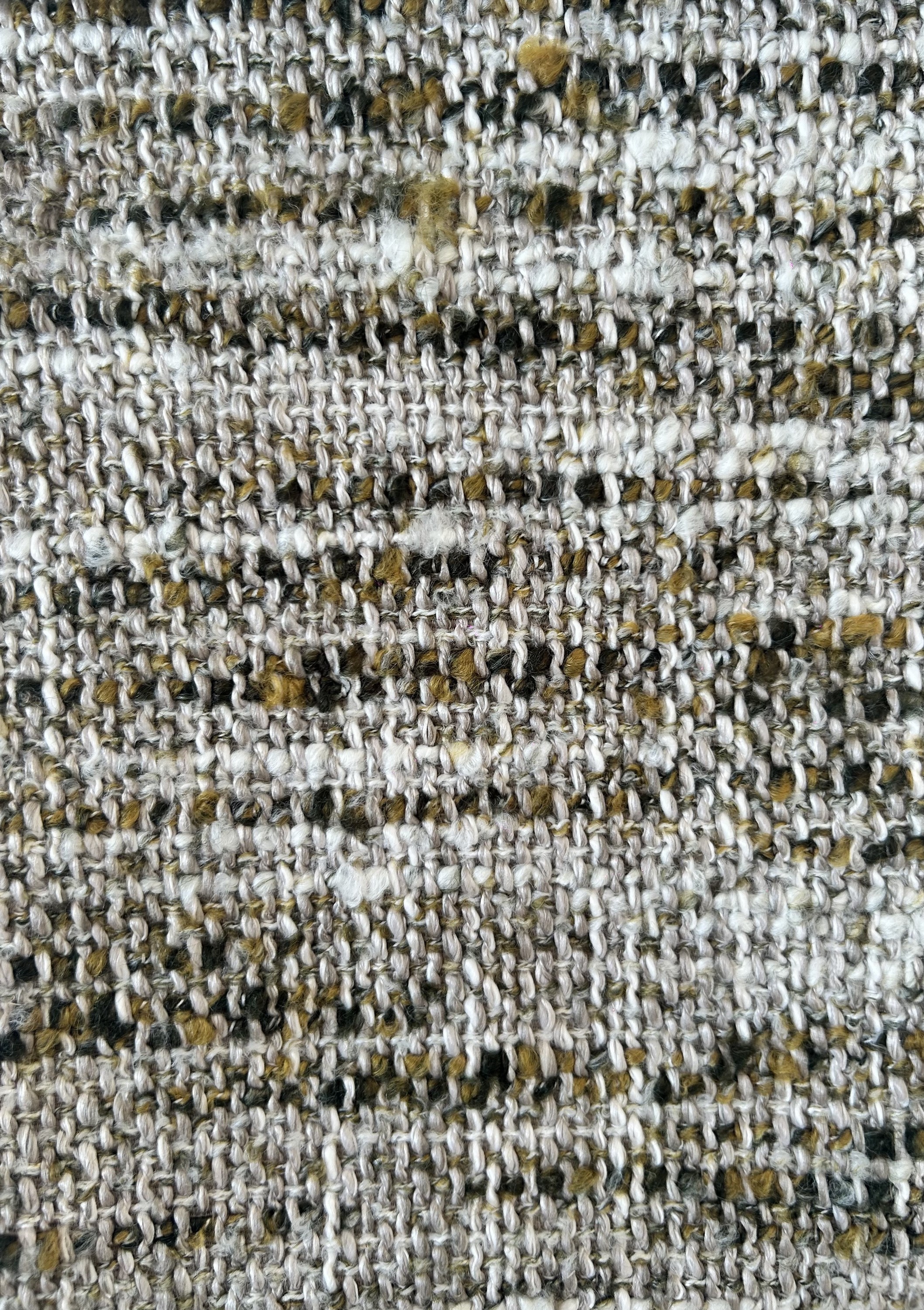 Beige-oliva