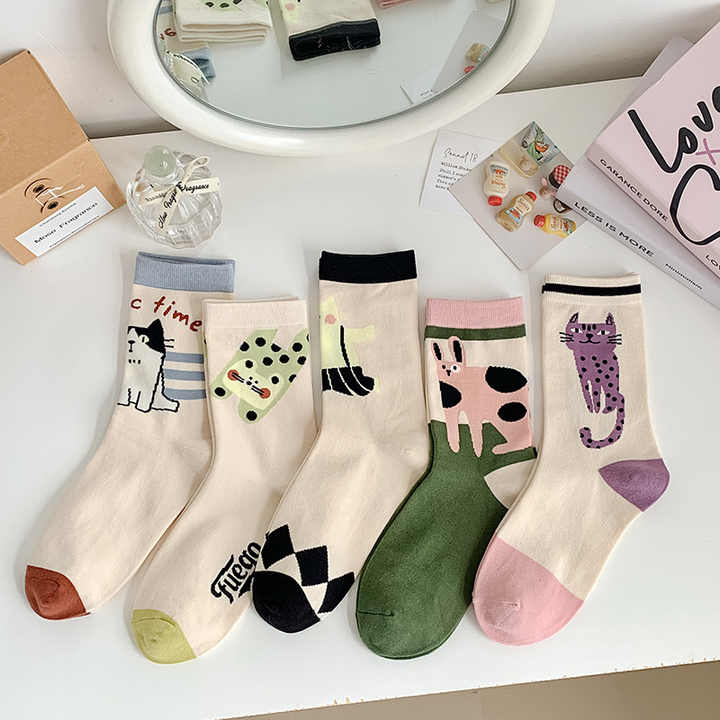 Kaus kaki katun imut wanita, kaus kaki kucing binatang kartun imut, kaus kaki katun nyaman musim gugur model Korea