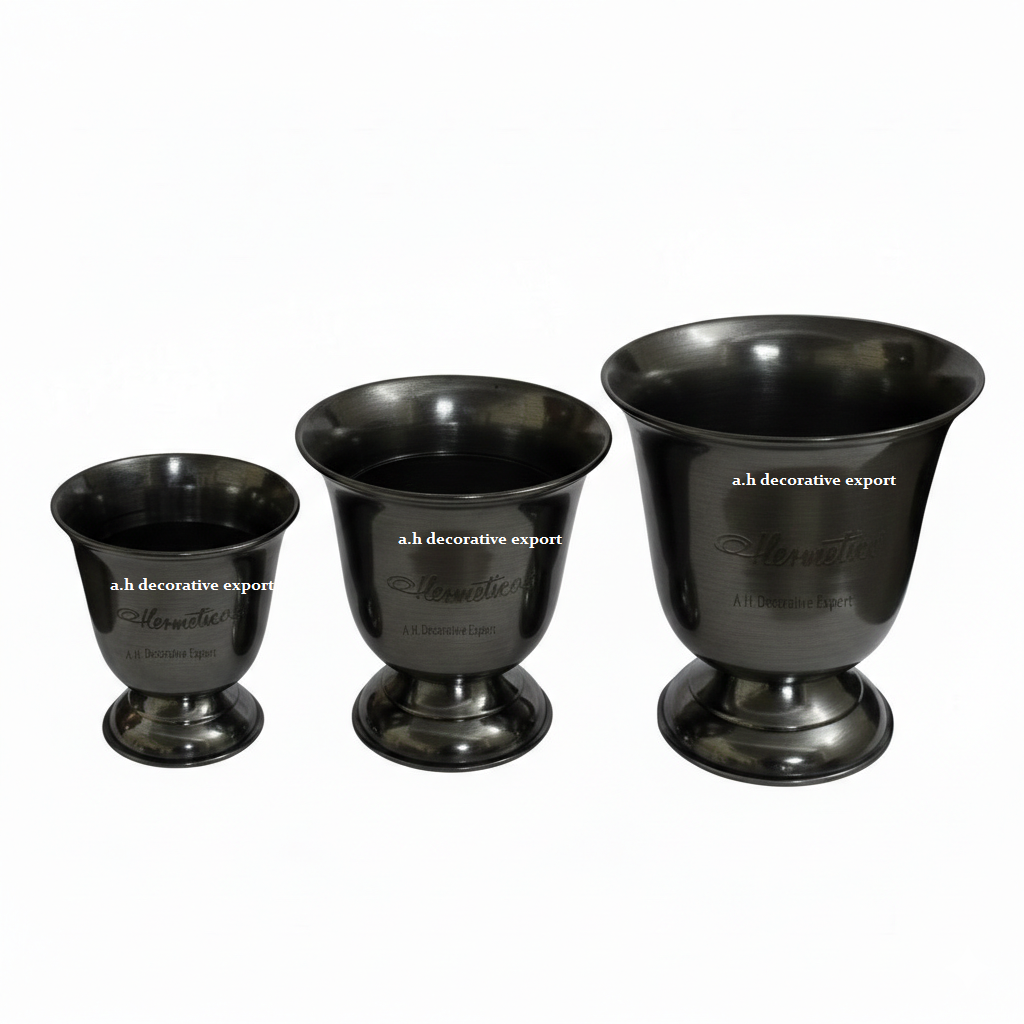 สีดำ ขนาดใหญ่