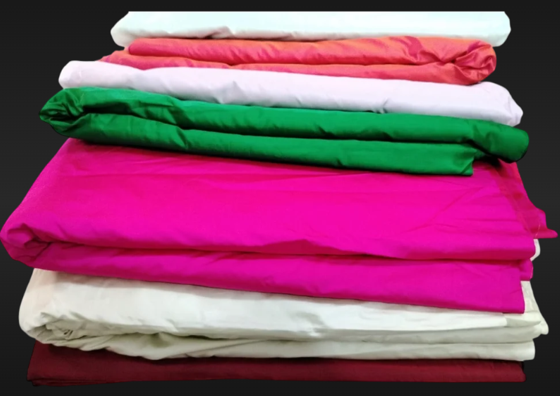 ชุดผ้าหลากสีคละแบบ