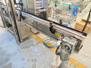 Automático 6 Cabeças Servo Motor 100-1000ml Máquina De Enchimento Líquida Do Servo Motor De Pistão Máquina De Enchimento De Suco De Laranja - Product Image 5