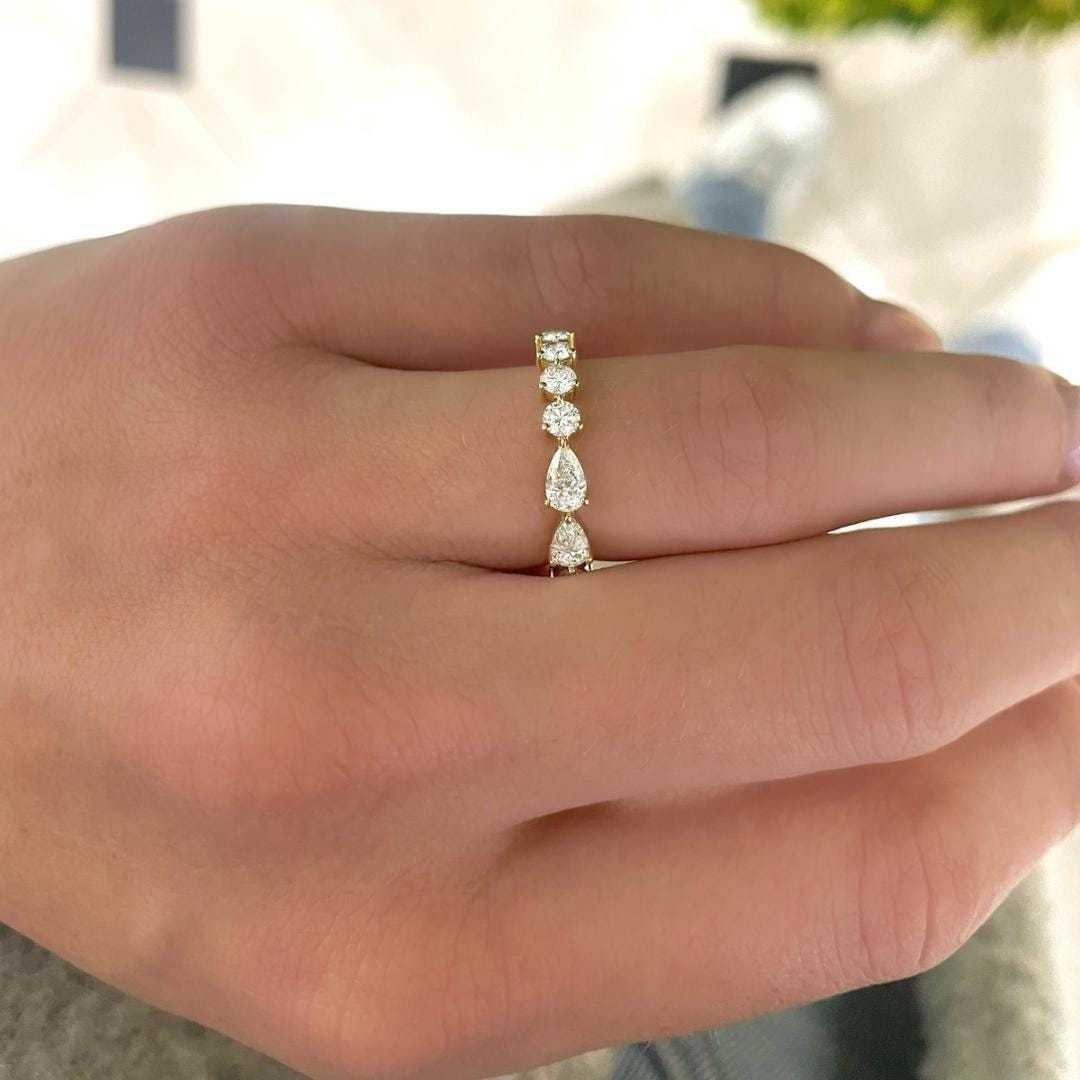 Oro macizo de 14K