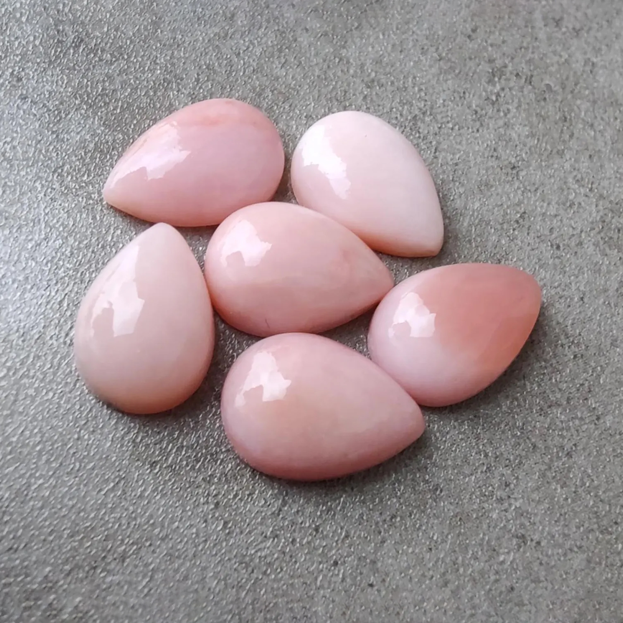 เหมือนในรูป