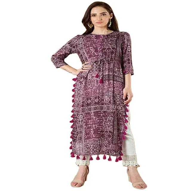 Bán Sỉ 3 Bộ Quần Áo Bãi Cỏ Pakistan Khâu Trên Đường Viền Cổ Áo Thêu Với Màu Trơn Salwar Và Vải Voan Dupatta