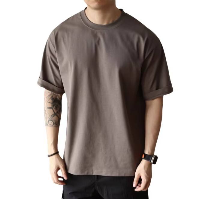 สีน้ำตาล