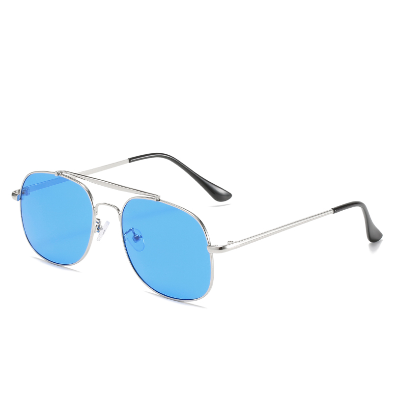 C5: Silver/ Blue