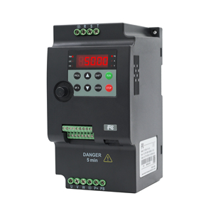 FC VFD 7.5kw 11kw Monofásico 220V Entrada Trifásico 380V Inversor de frecuencia de salida para compresor de aire y motor de husillo CNC - Product Image 1