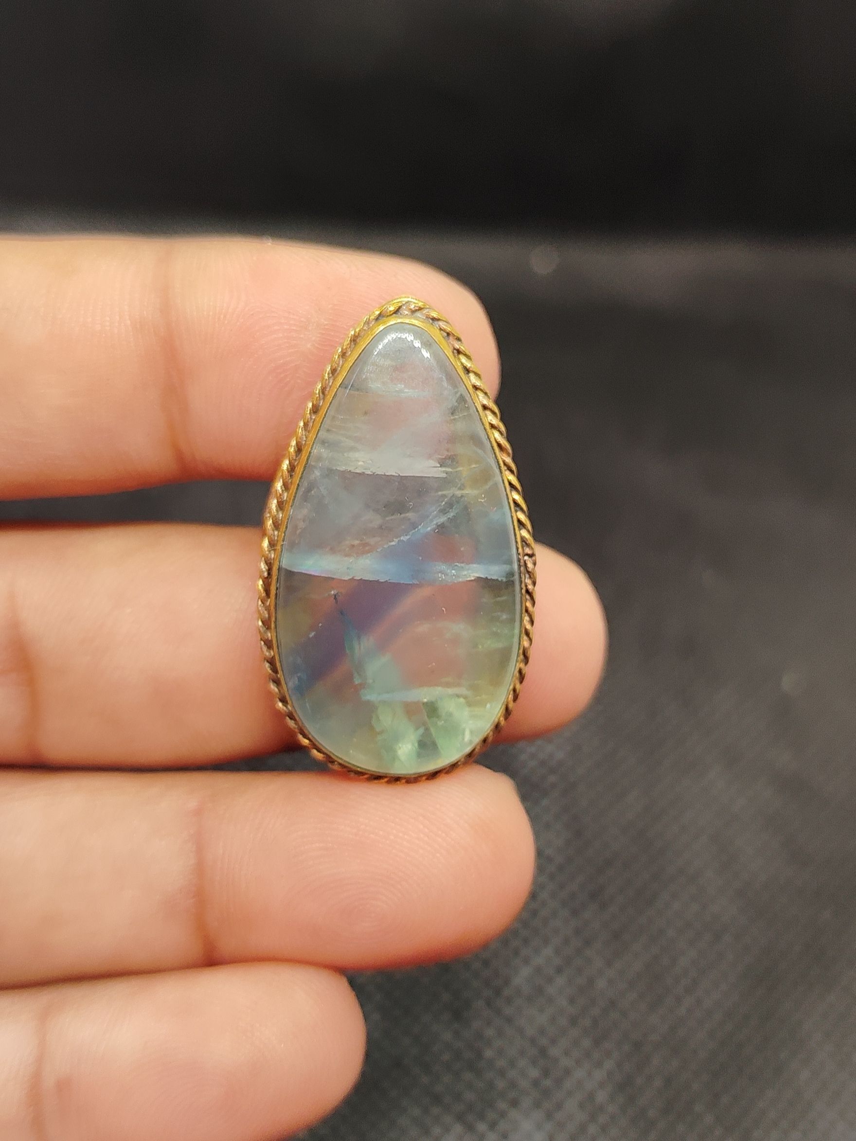 สีเขียว