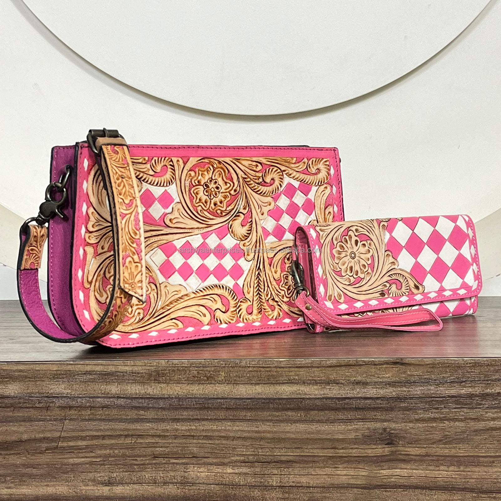 À carreaux roses et blancs