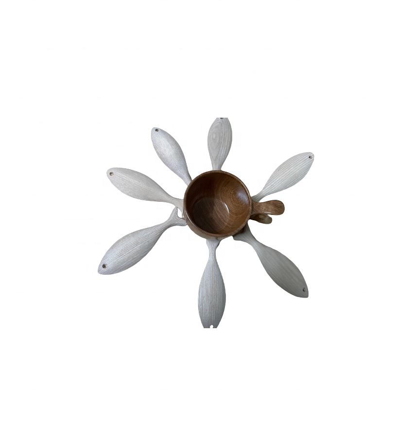 Ev, kamp veya hediye kullanımı için oyma desenli yüksek kaliteli doğal ahşap bardak - Product Image 3