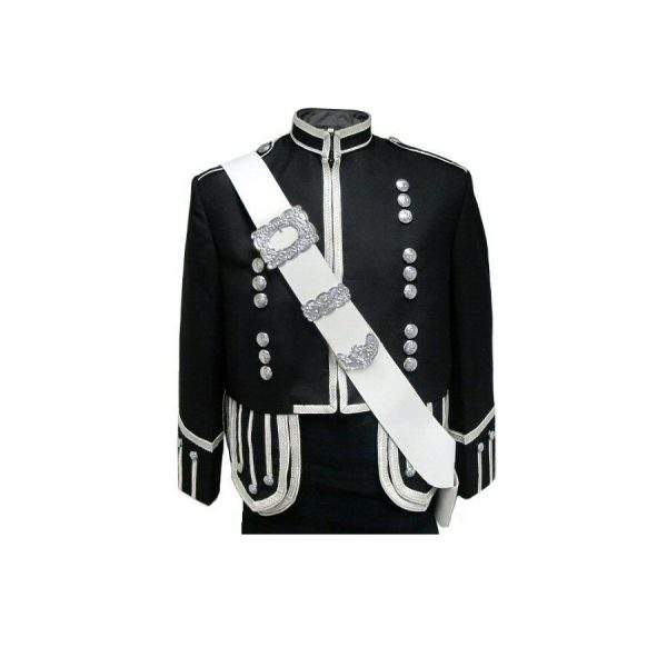 สีขาวและสีเงิน