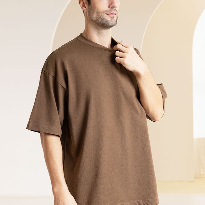 สีน้ำตาลเข้ม