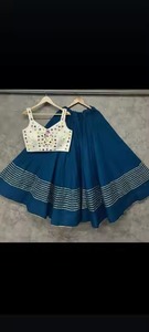最新现代传统印度设计儿童锦缎<span class=keywords><strong>lehenga</strong></span> choli服装可从印度批量购买