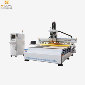 Máquina enrutadora de anidamiento CNC ATC de carga y descarga automática 1325 con perforadora para puerta de gabinete de madera, máquina enrutadora CNC ATC lineal - Product Image 1