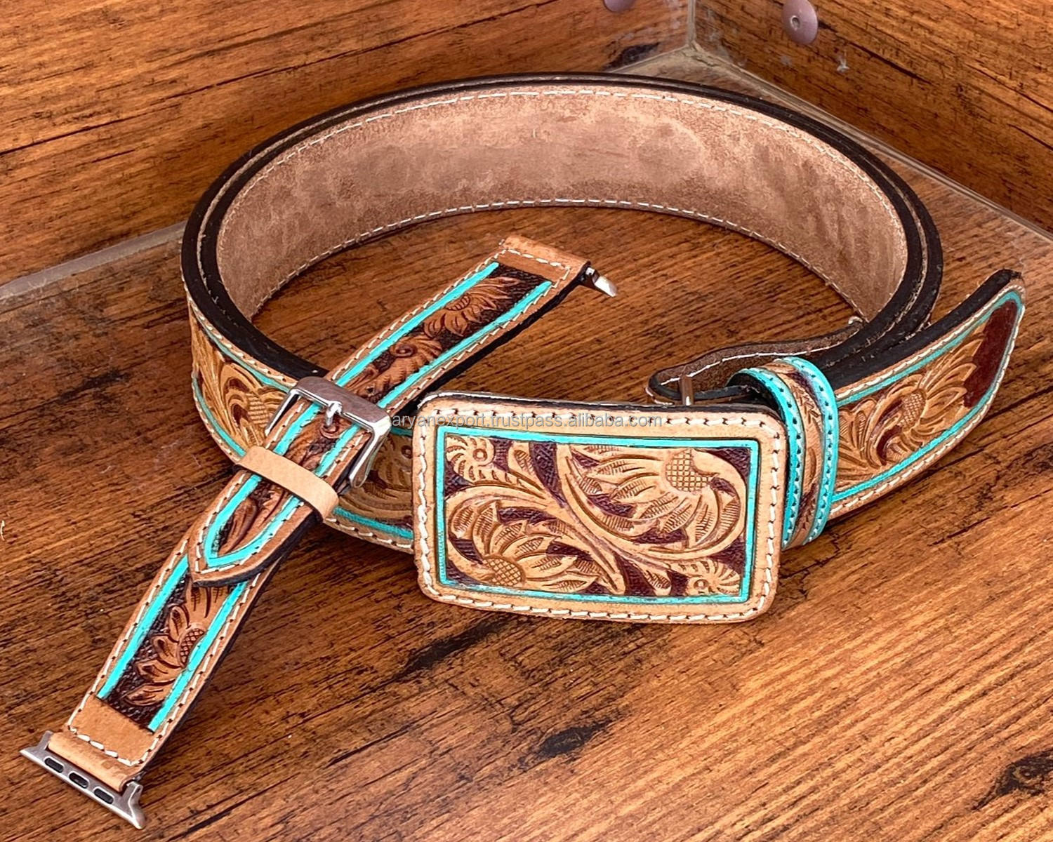 สีน้ำตาล