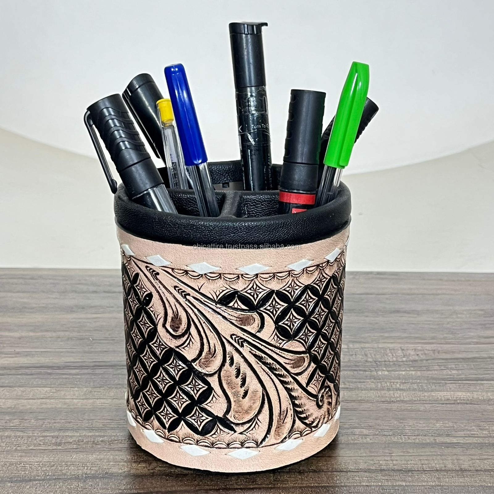 สีน้ำตาล