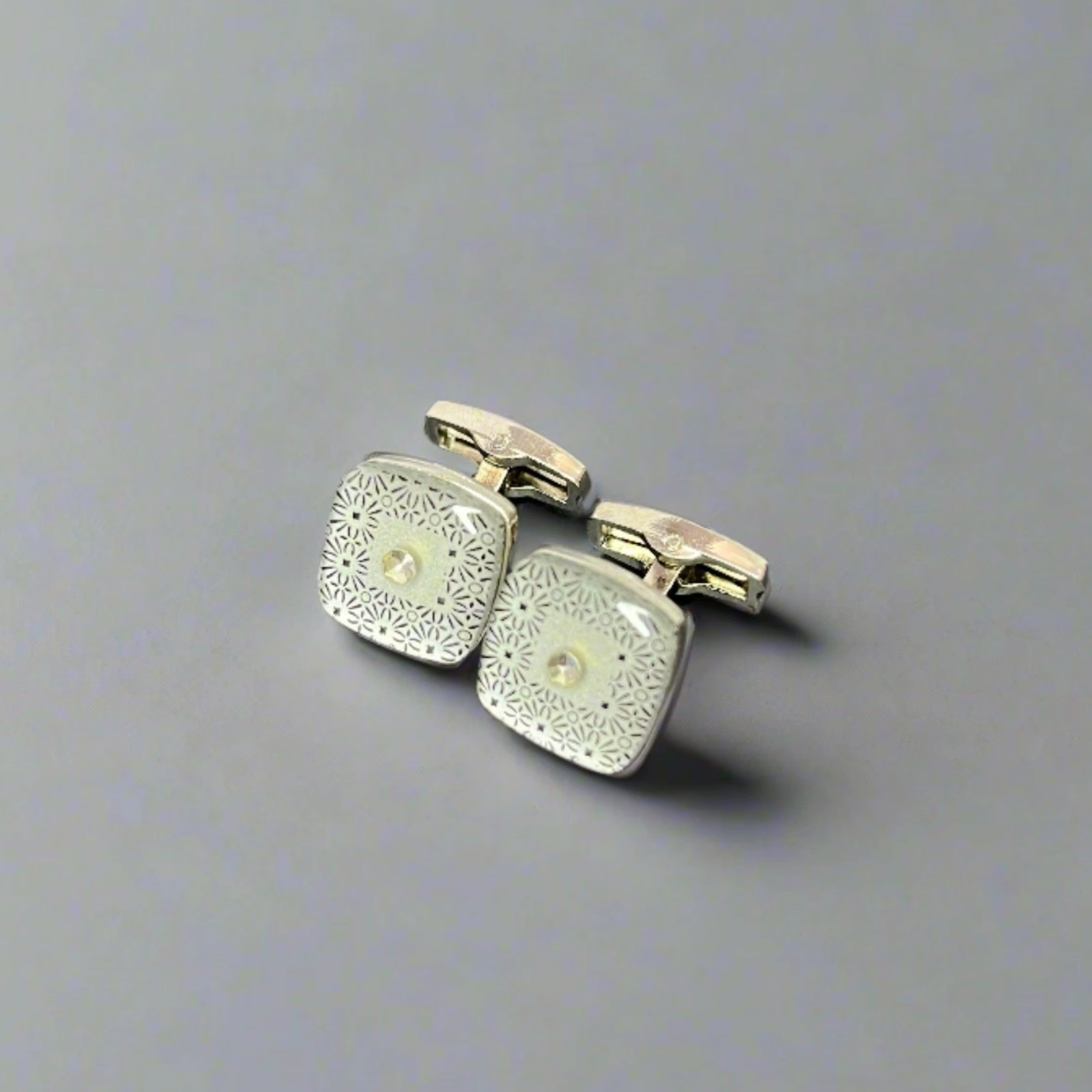 Argent et blanc