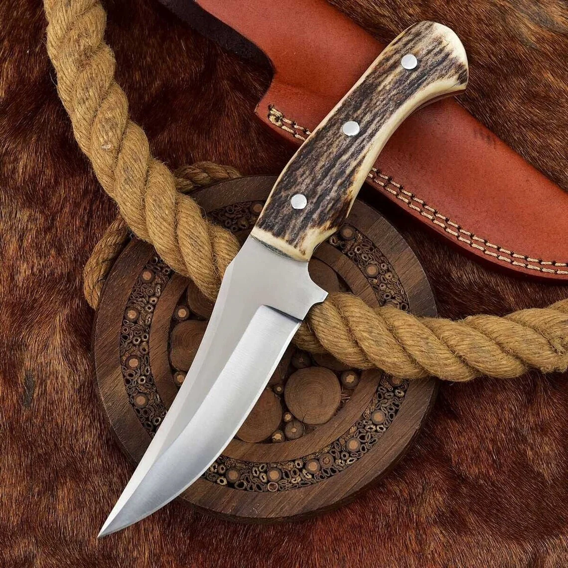 3:Horn Handle Skinner Knife