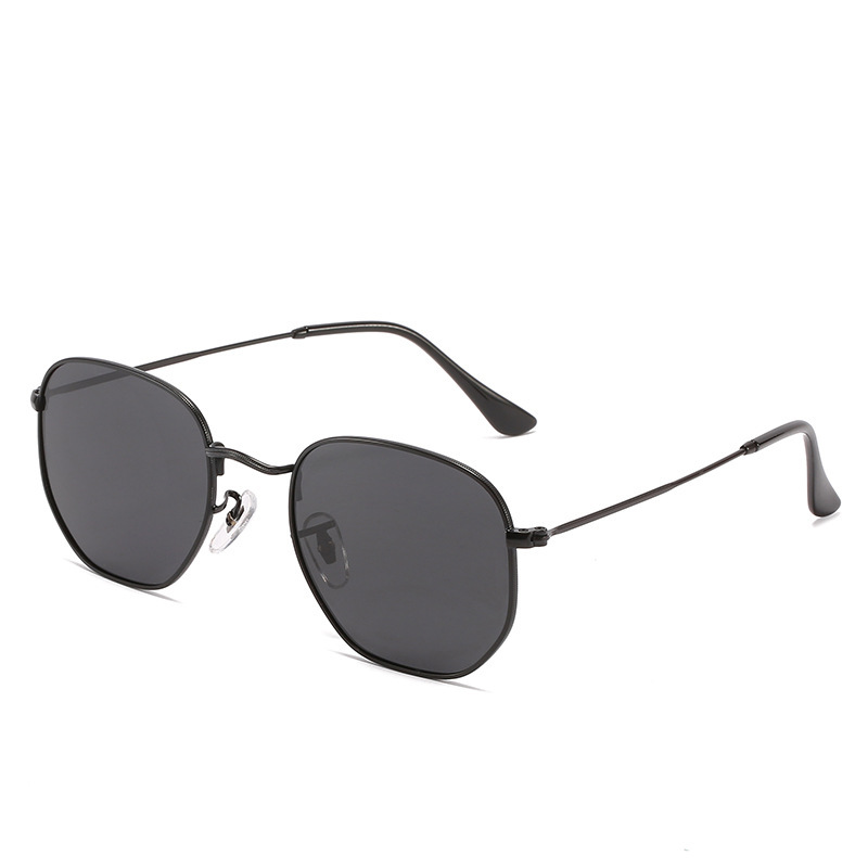 C1: Black/ Smoke