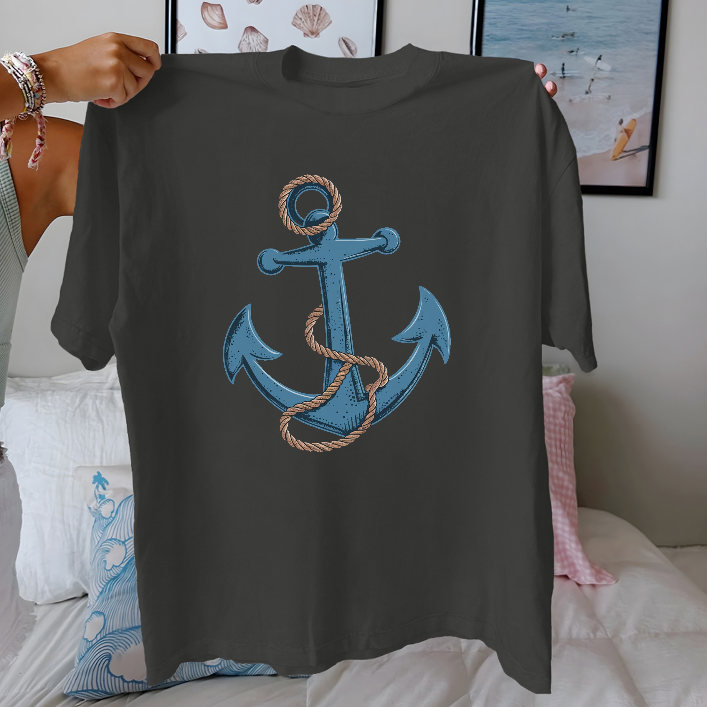 สีเทาเข้ม