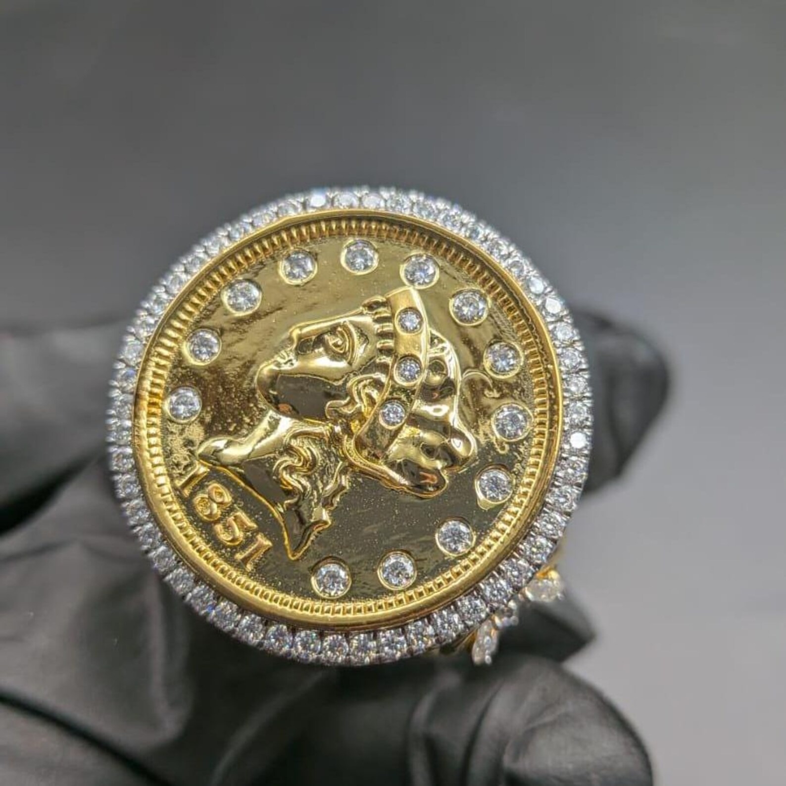 Oro amarillo