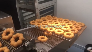 Yufeng ad alto rendimento MD100 friggitrice a ciambella sistema di frittura continua per panetteria - Product Image 4
