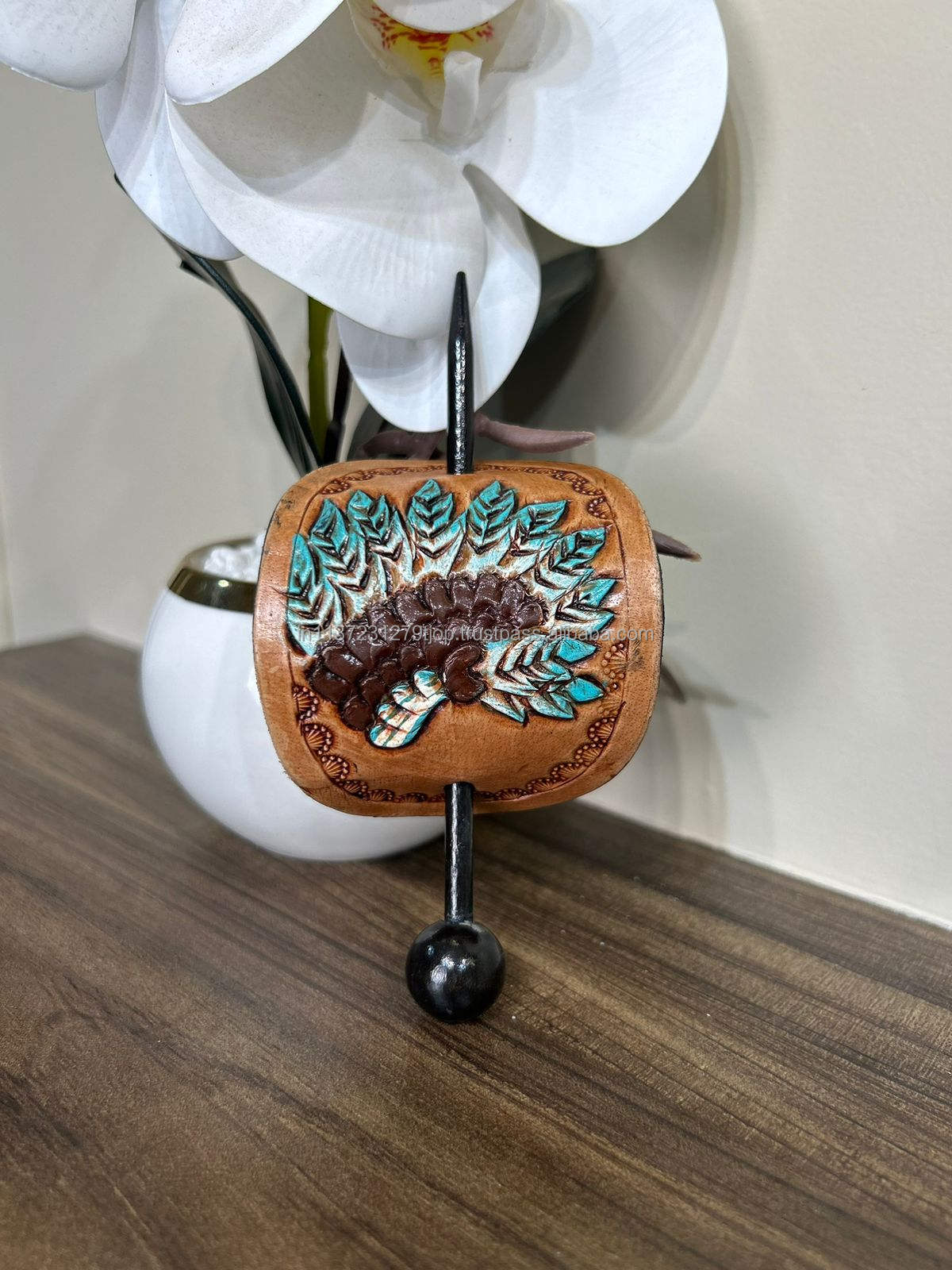 สีน้ำตาลพร้อมเครื่องมือสี